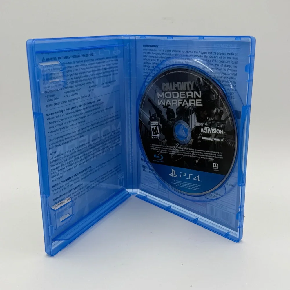 Activision Call of Duty Modern Warfare PS4 Game One Size Blue Excellent Used